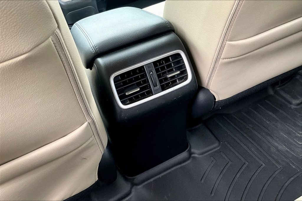 Used 2016 Honda CR-V EX-L image 10