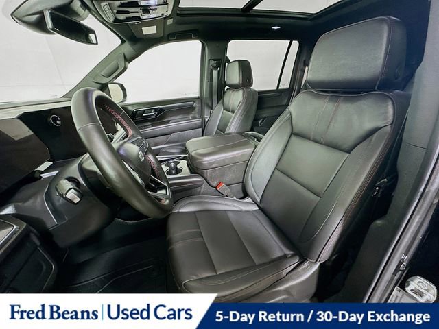 Used 2025 Chevrolet Suburban RST w/ RST Capability Package image 24