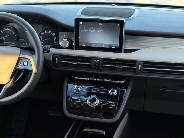 Used 2022 Lincoln Corsair FWD image 21