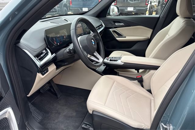 Used 2025 BMW X1 xDrive28i w/ Convenience Package image 9