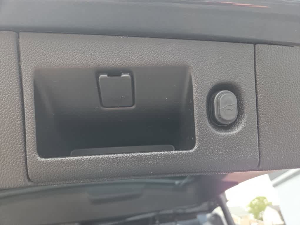 Used 2019 Cadillac Escalade 4WD image 11