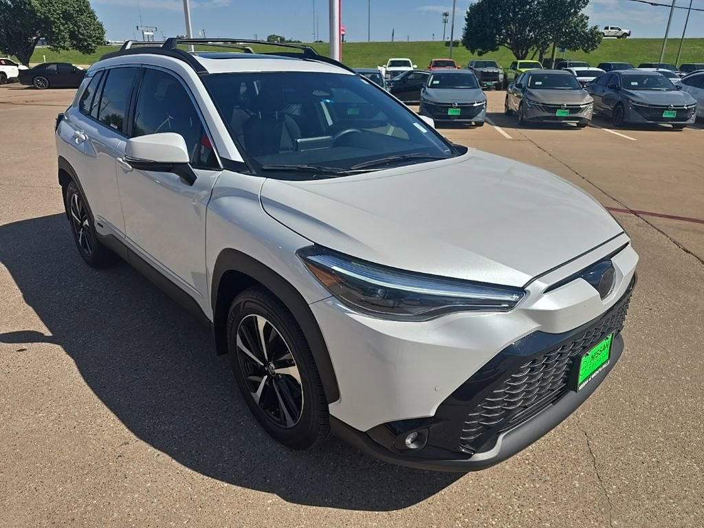 Used 2024 Toyota Corolla Cross AWD Hybrid w/ Convenience Package image 7