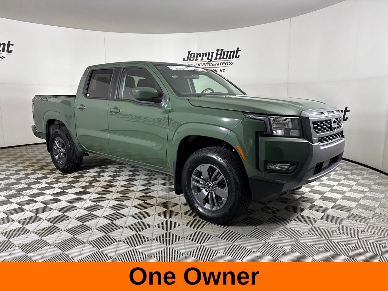Used 2025 Nissan Frontier SV w/ SV Convenience Package AWD/4WD image 4