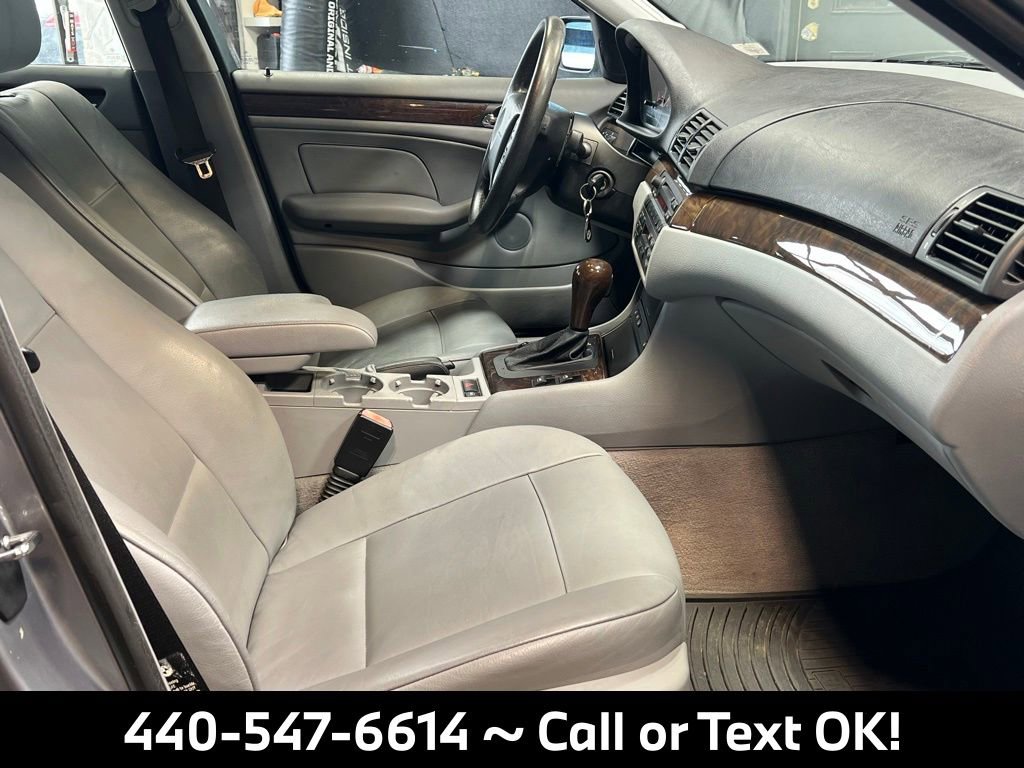 Used 2004 BMW 325xi Sedan image 20