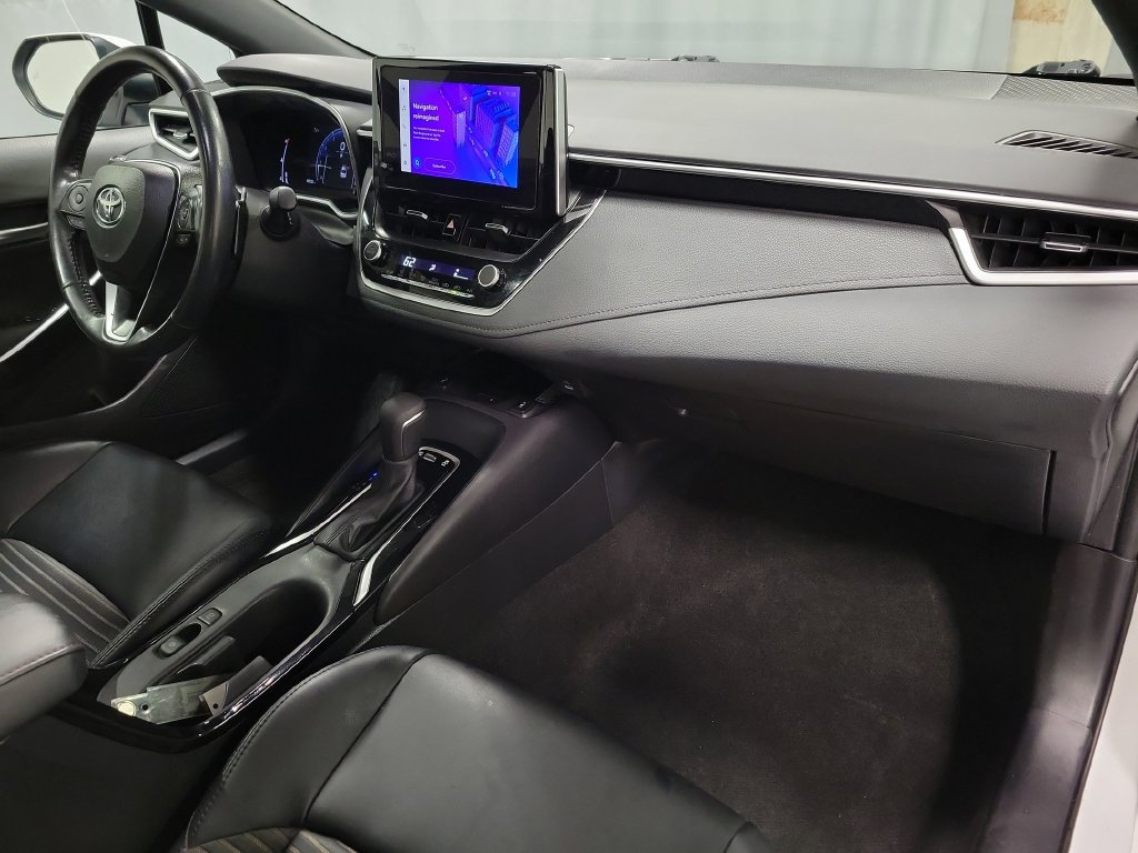 Used 2024 Toyota Corolla XSE FWD image 33