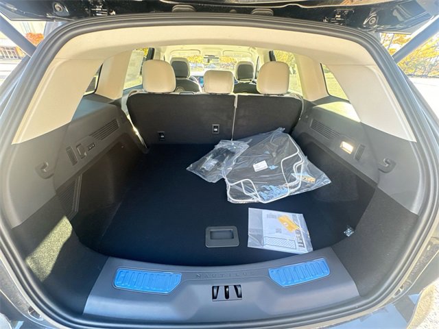 New 2026 Lincoln Nautilus Premier image 25