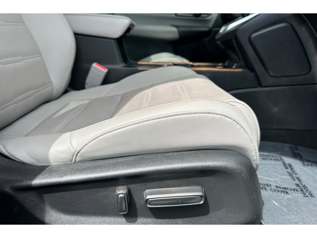 Used 2022 Honda CR-V Touring image 23