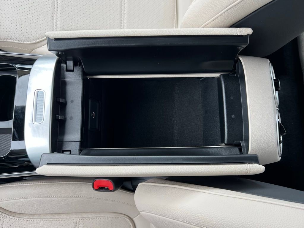 New 2026 Mercedes-Benz C 300 4MATIC Sedan image 19