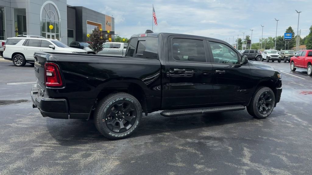 New 2026 RAM 1500 Express AWD/4WD image 7
