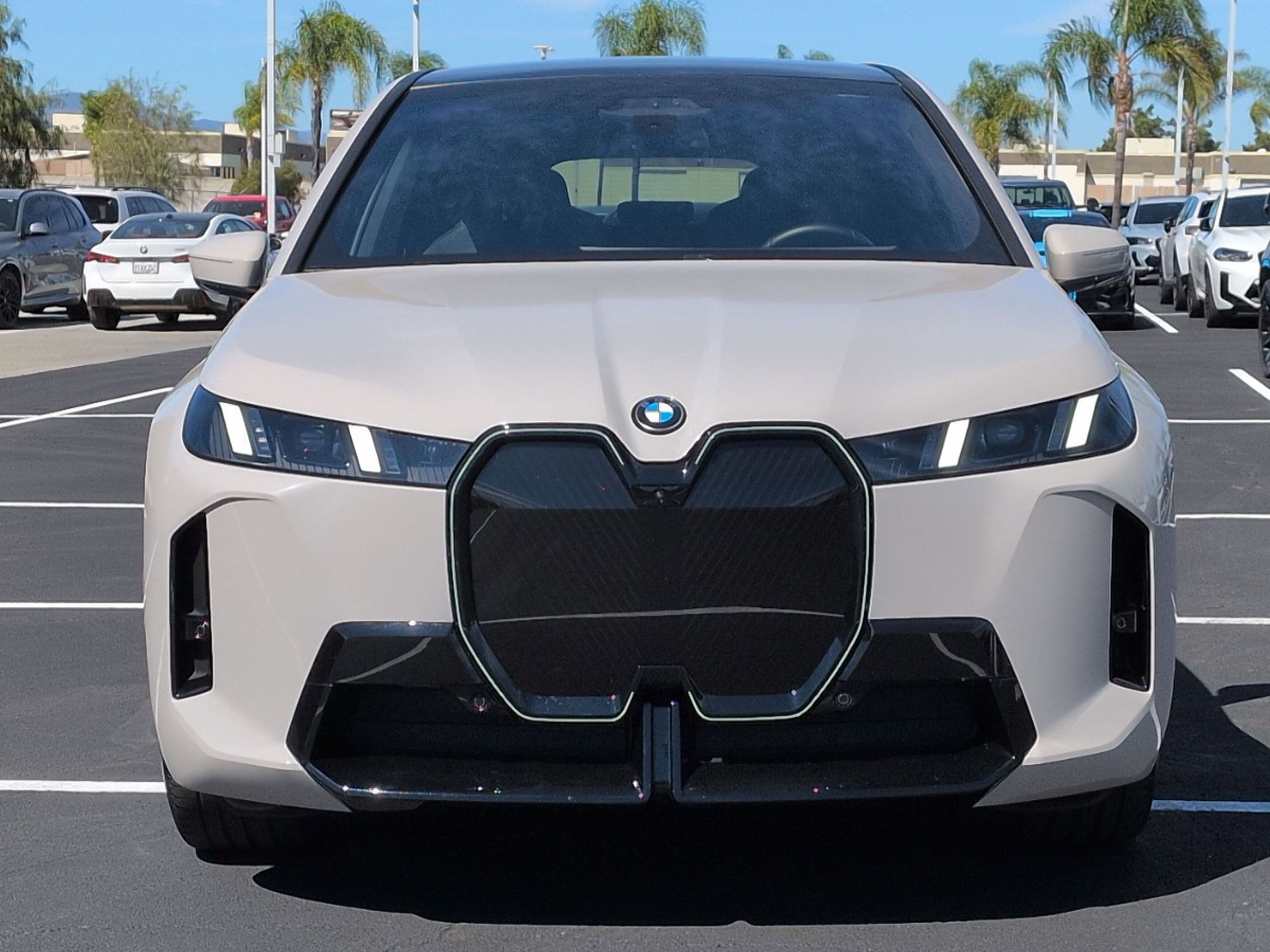 Used 2026 BMW iX xDrive45 w/ M Sport Package image 3