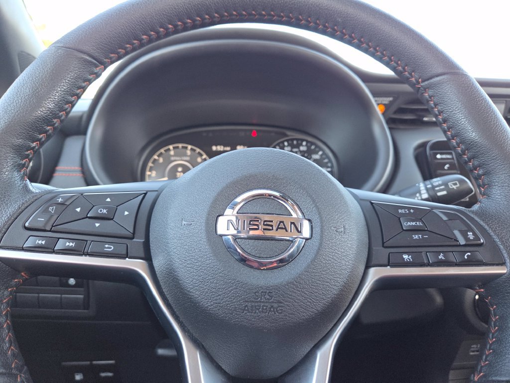 Used 2021 Nissan Kicks SR w/ SR Premium Package FWD image 31