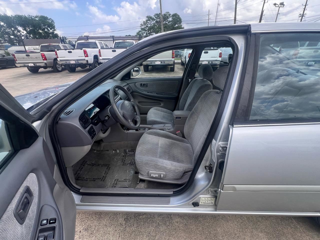 Used 2001 Nissan Altima GXE FWD image 20