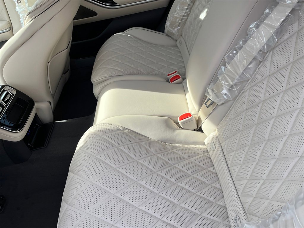 New 2026 Mercedes-Benz S 500 4MATIC image 8