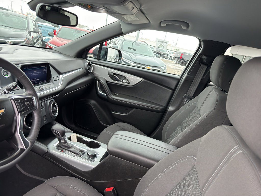 Used 2022 Chevrolet Blazer LT image 25