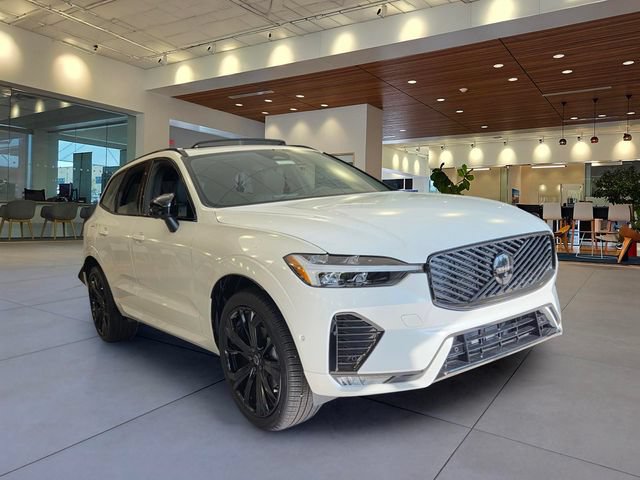 New 2026 Volvo XC60 B5 Ultra w/ Protection Package Premier AWD/4WD image 4