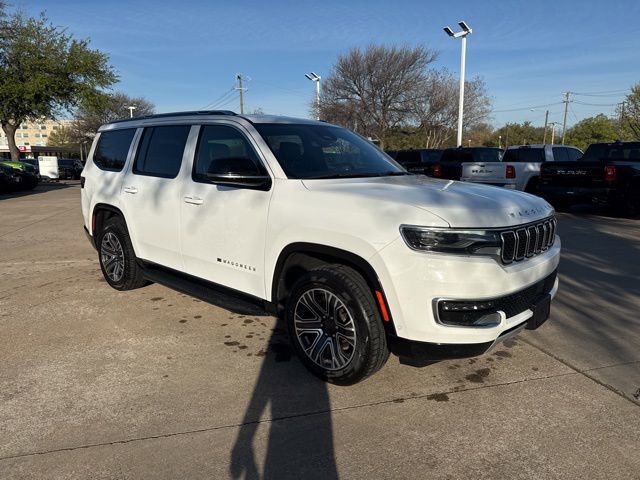 Certified 2024 Jeep Wagoneer Series II w/ Flexible Seating Group image 3