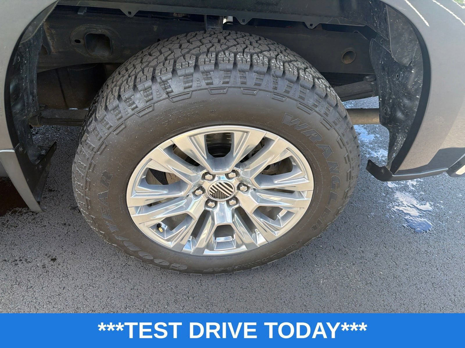 Used 2019 Chevrolet Silverado 1500 LT w/ All-Star Edition AWD/4WD image 11