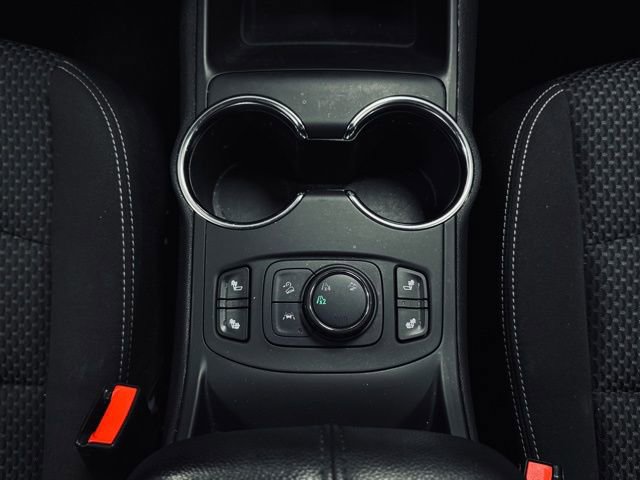 Used 2022 GMC Terrain SLE w/ Driver Convenience Package image 28