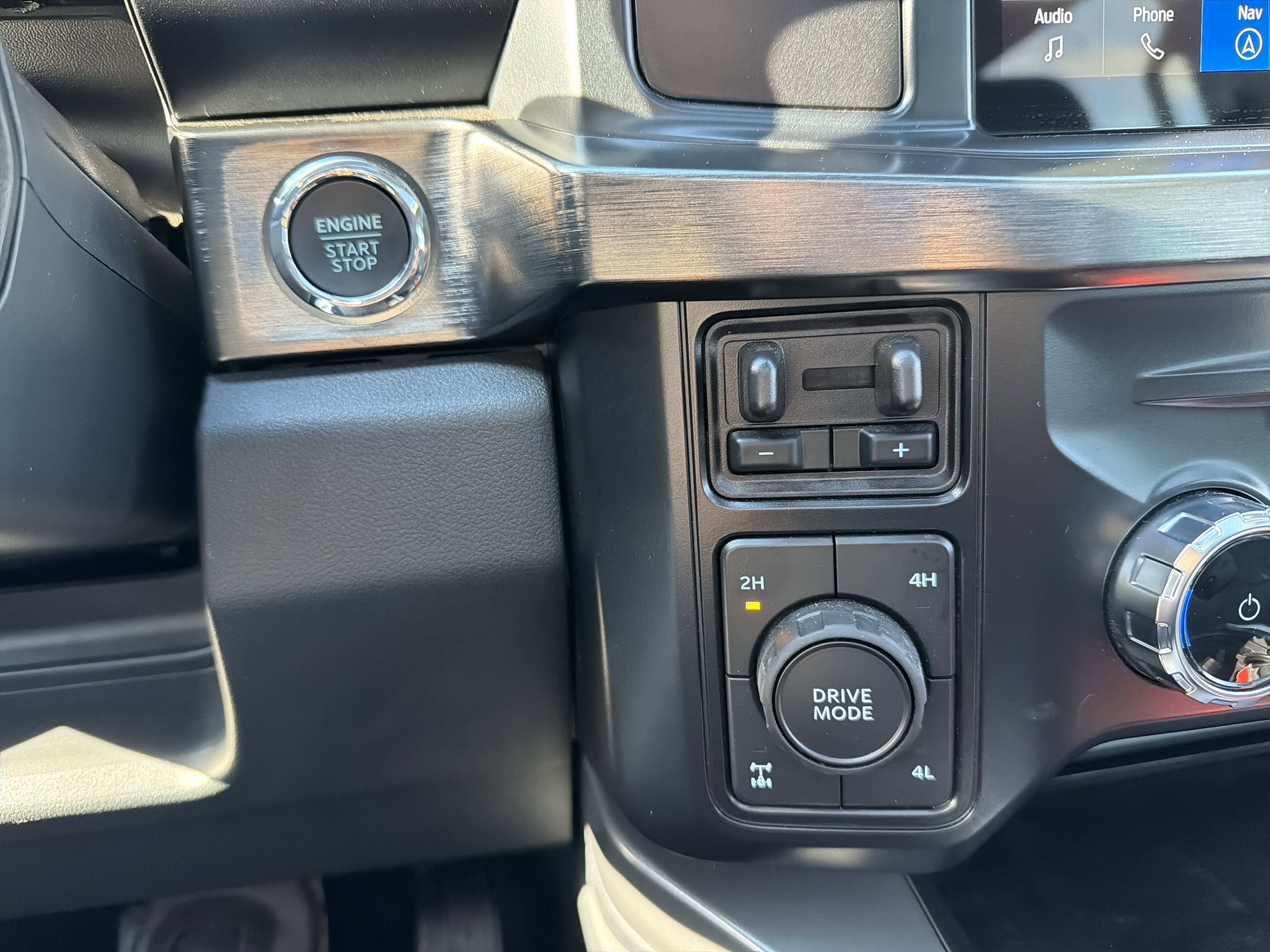 Certified 2024 Ford F250 Lariat image 22