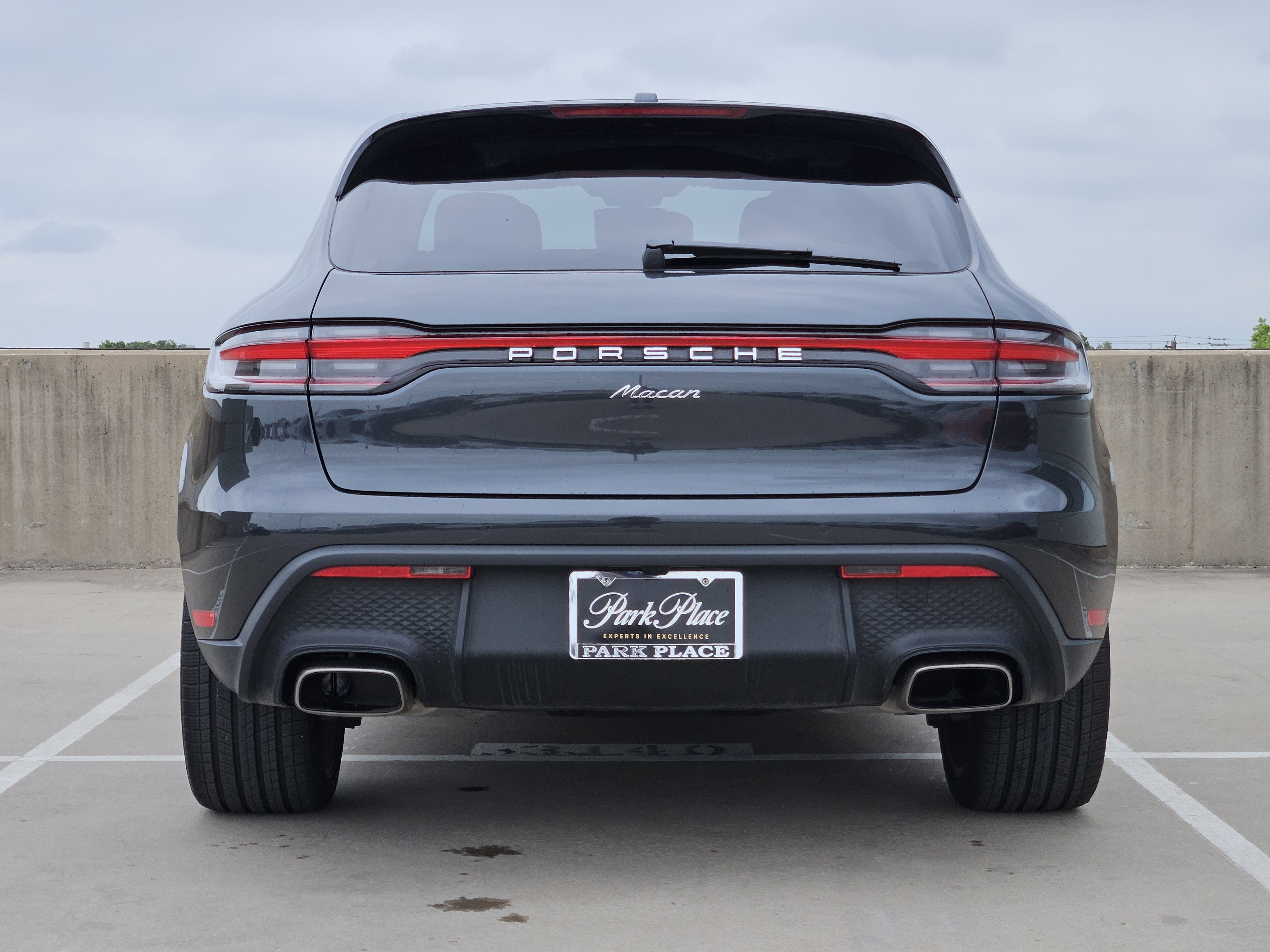 Certified 2026 Porsche Macan AWD/4WD image 7