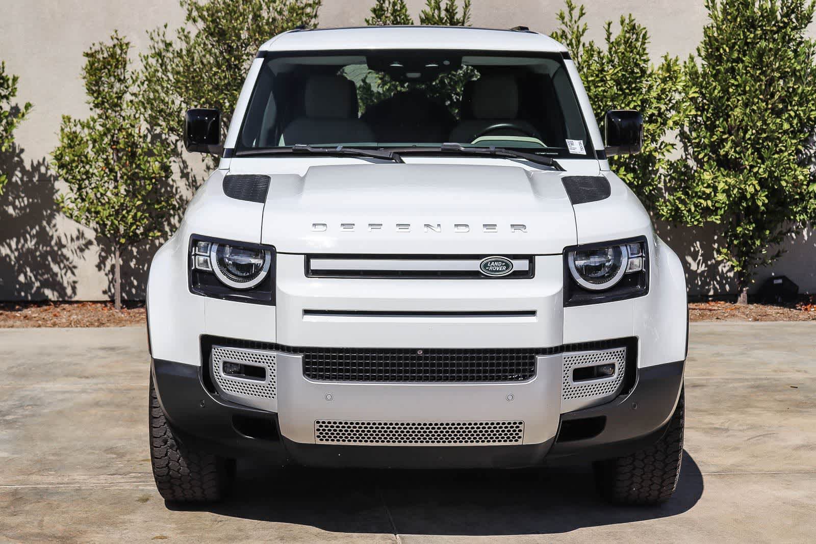 Used 2023 Land Rover Defender 110 S AWD/4WD image 2