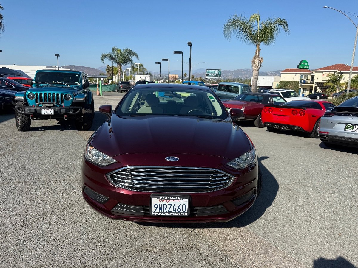 Used 2018 Ford Fusion SE FWD image 4