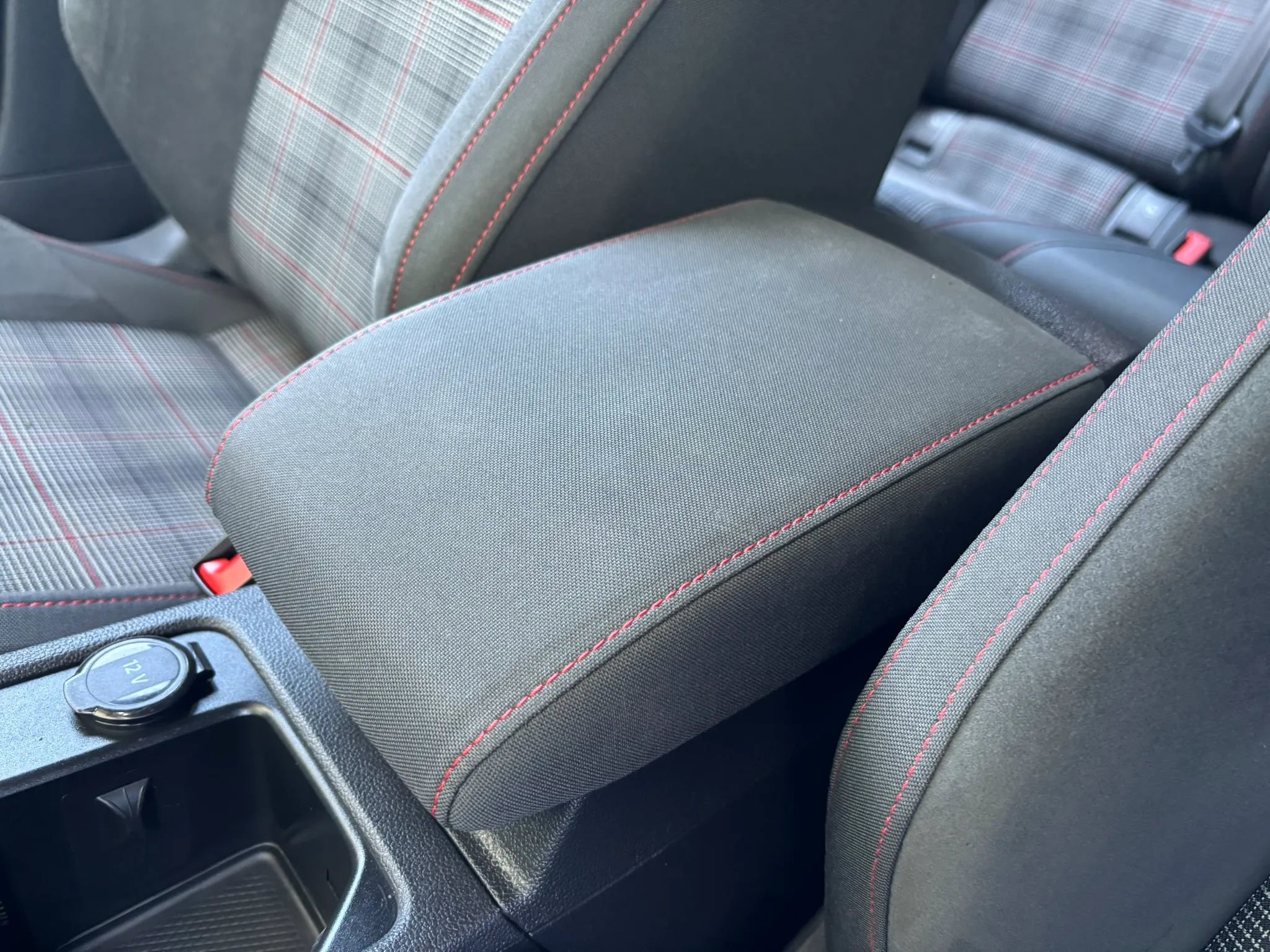 Used 2022 Volkswagen GTI S FWD image 39