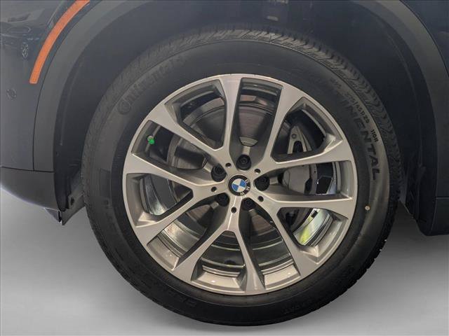 New 2026 BMW X5 xDrive40i w/ Climate Comfort Package AWD/4WD image 10