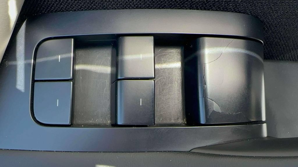 Used 2024 Tesla Model X AWD/4WD image 14