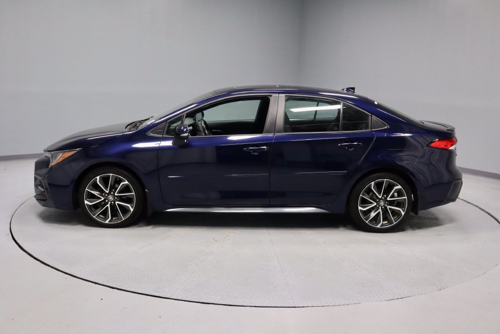 Used 2022 Toyota Corolla SE w/ SE Premium Package FWD image 7