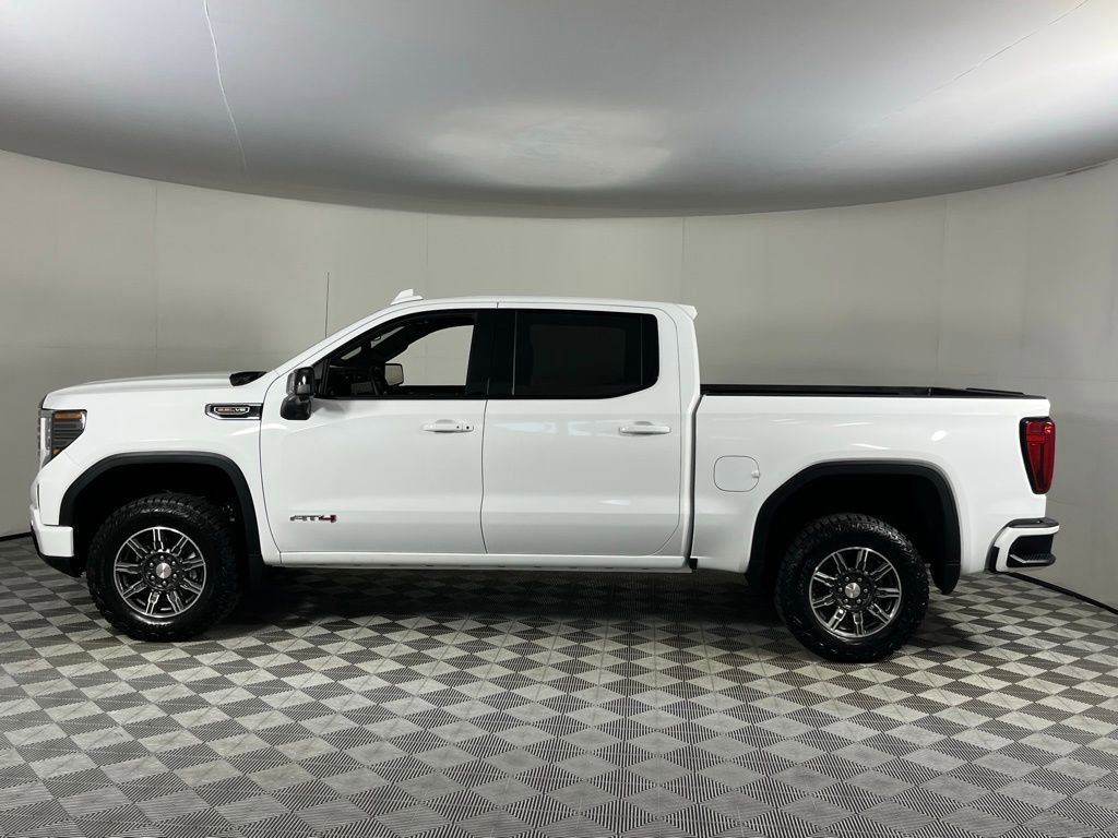 Used 2025 GMC Sierra 1500 AT4 image 10