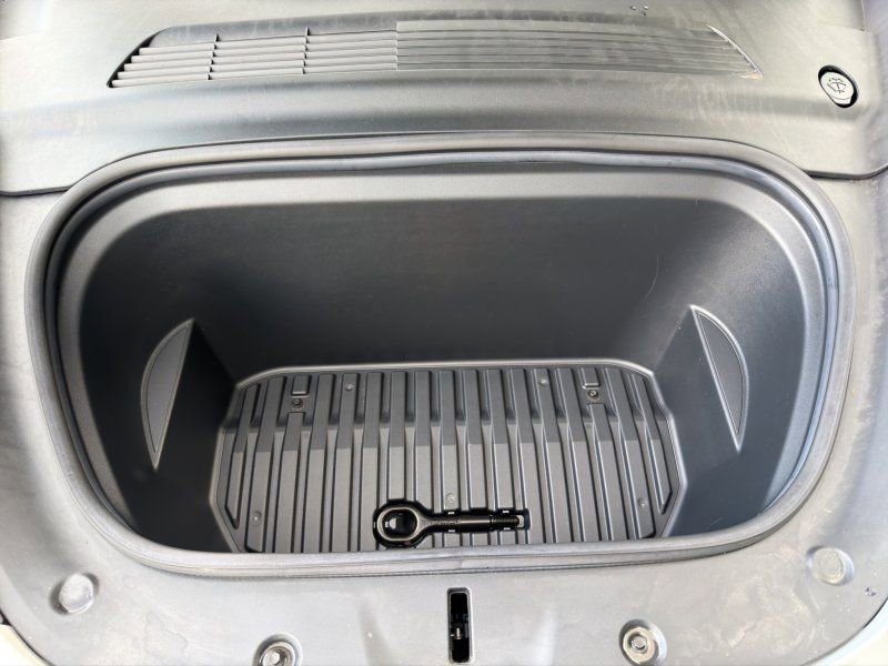 Used 2021 Tesla Model Y Long Range image 20