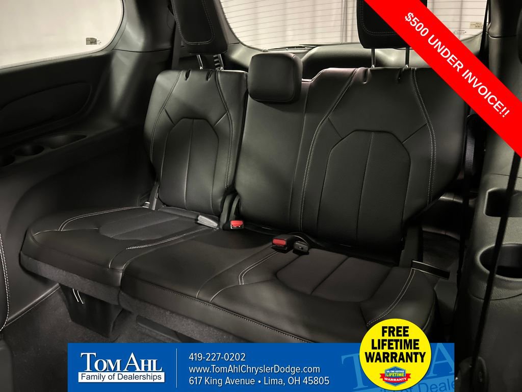 New 2026 Chrysler Voyager LX image 22