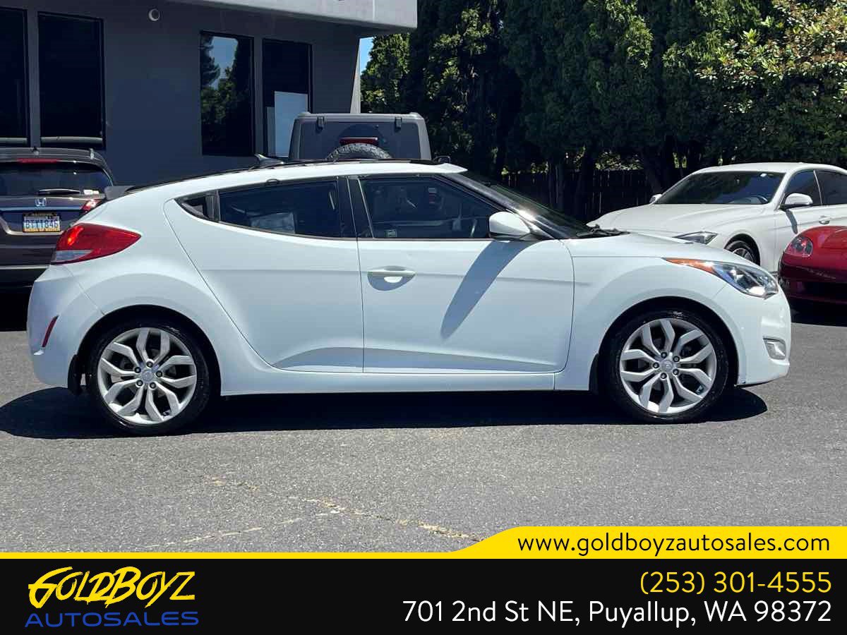 Used 2013 Hyundai Veloster w/ Style Pkg FWD image 3