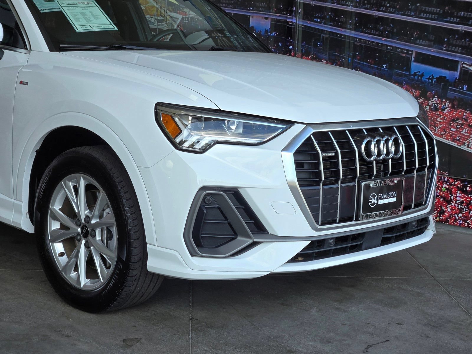 Used 2025 Audi Q3 2.0T Premium AWD/4WD image 2