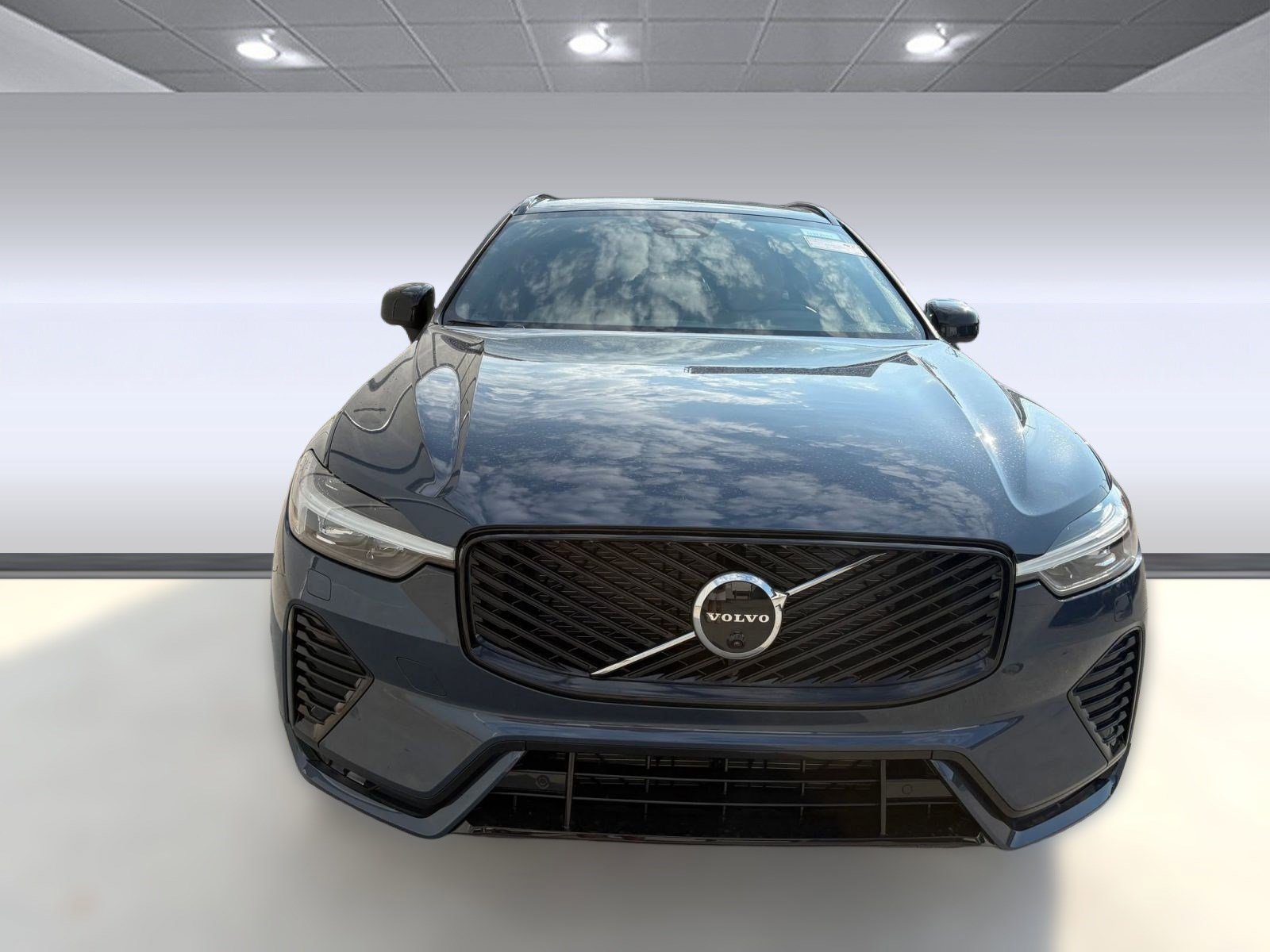 New 2026 Volvo XC60 B5 Plus w/ Protection Package Premier image 6