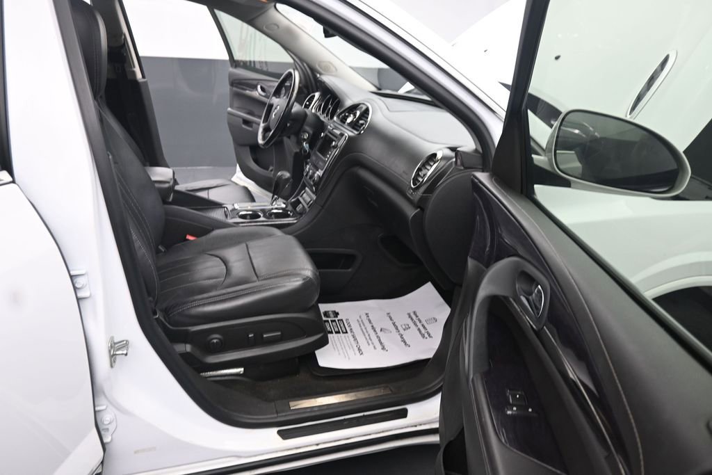 Used 2017 Buick Enclave Leather FWD image 26