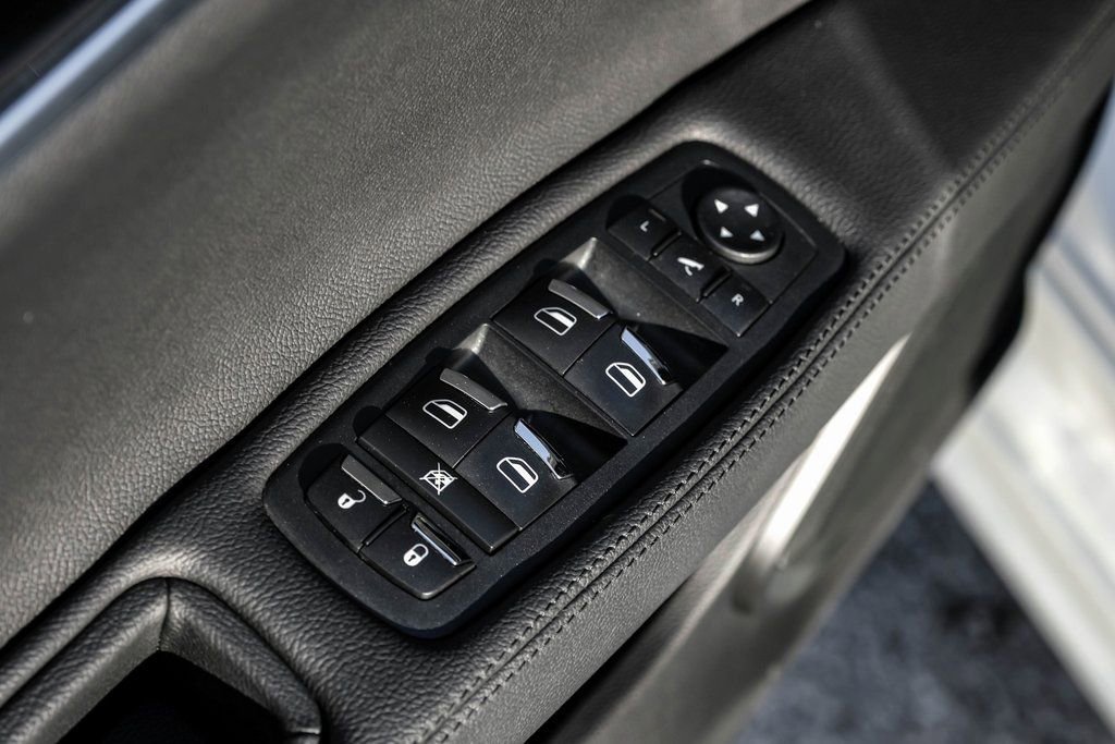 Used 2023 Maserati Ghibli Modena image 39