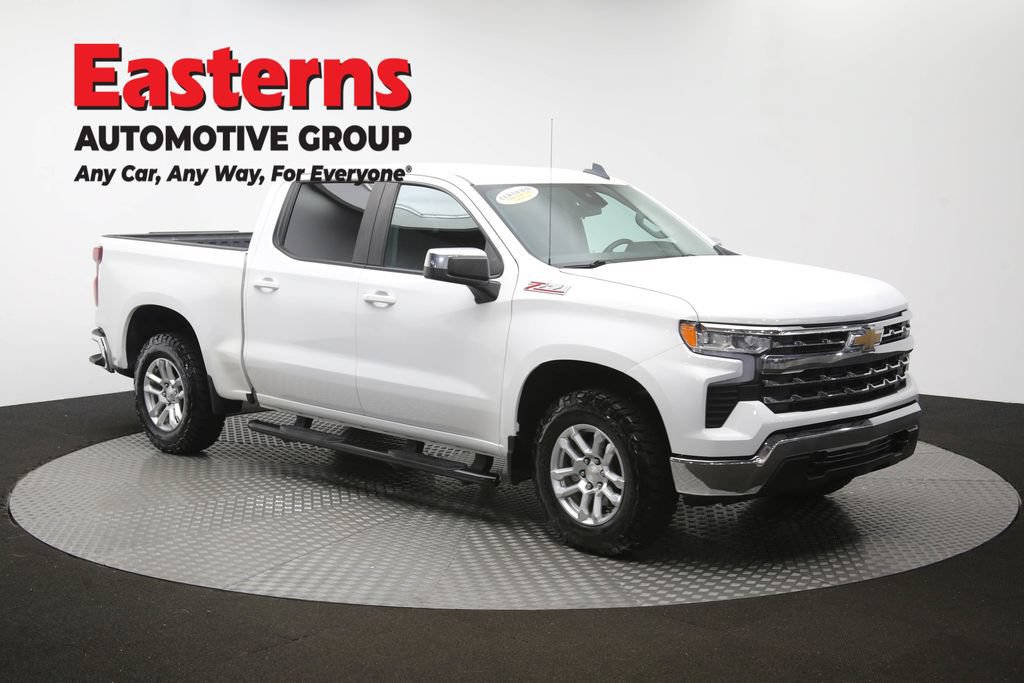 Used 2023 Chevrolet Silverado 1500 LT AWD/4WD image 46