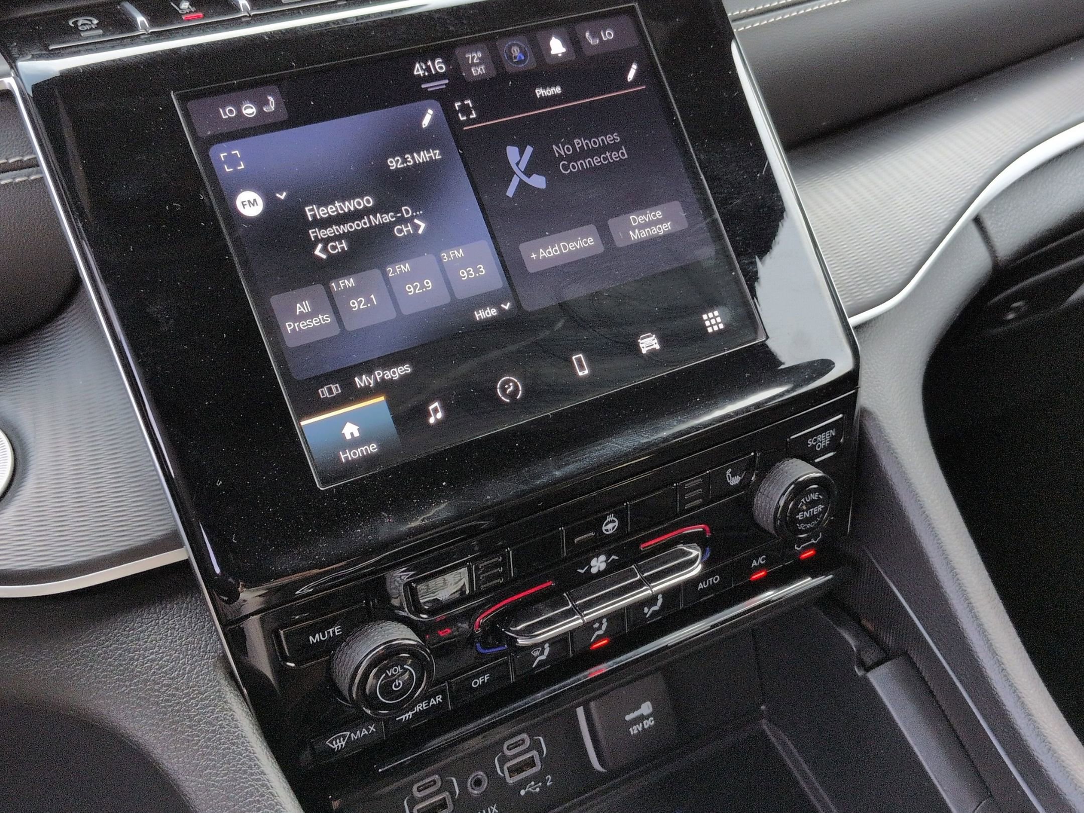 Used 2024 Jeep Grand Cherokee Altitude image 20