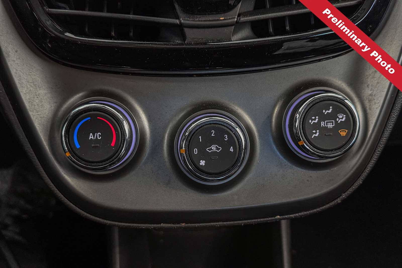 Used 2022 Chevrolet Spark LS FWD image 21