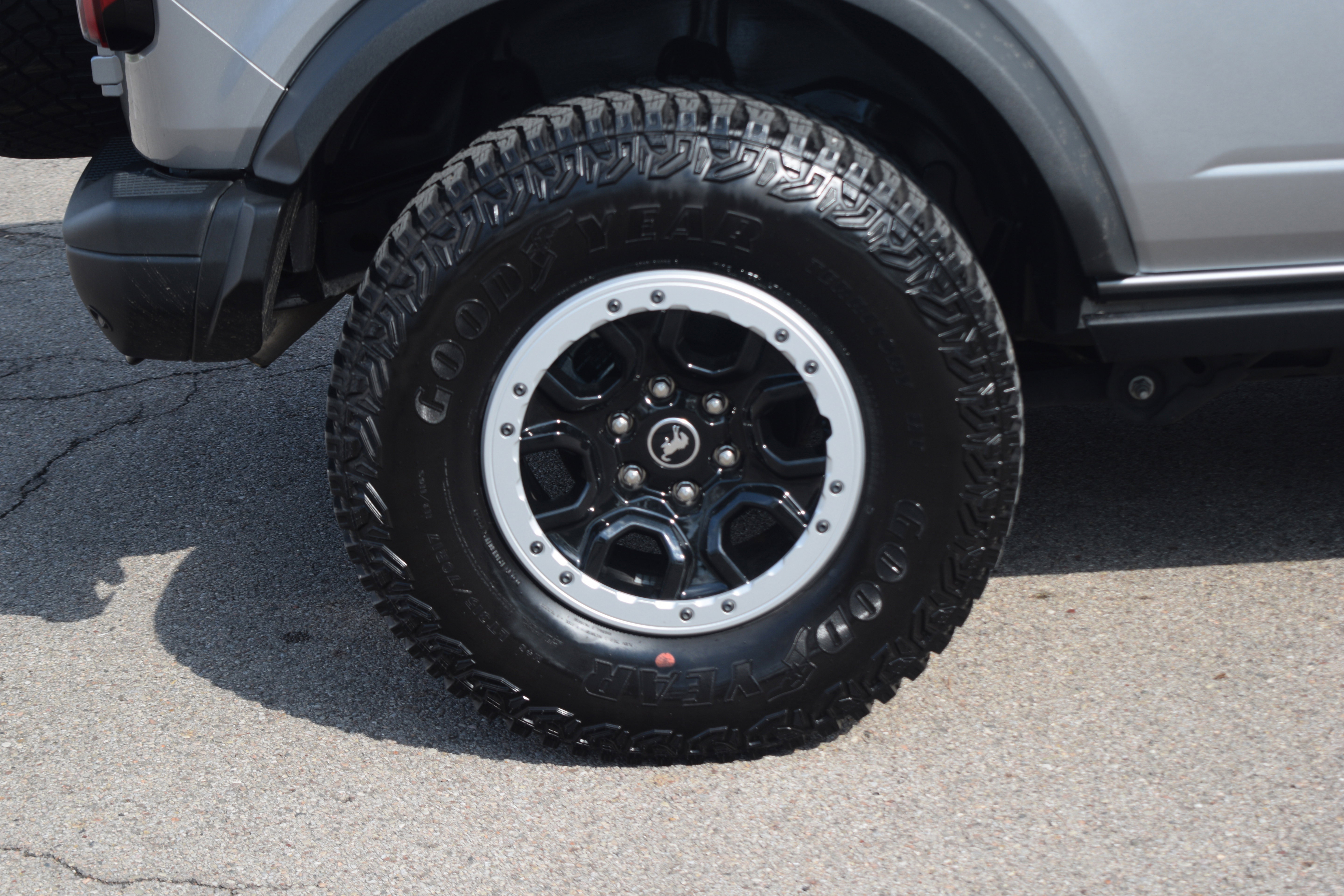 Used 2023 Ford Bronco Badlands w/ Sasquatch Package image 27