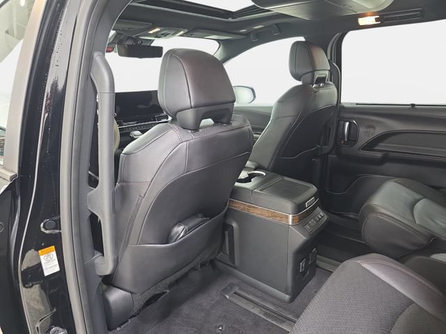 Certified 2026 Toyota Sienna Platinum AWD/4WD image 10