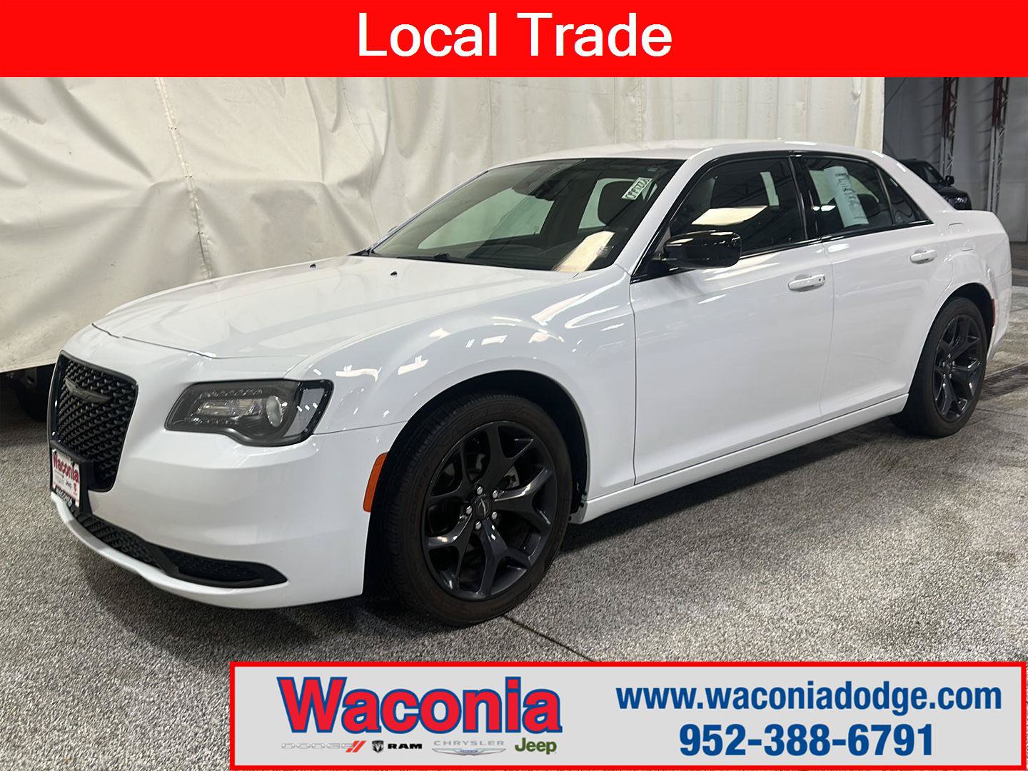 Used 2021 Chrysler 300 Touring w/ Sport Appearance Package RWD image 1