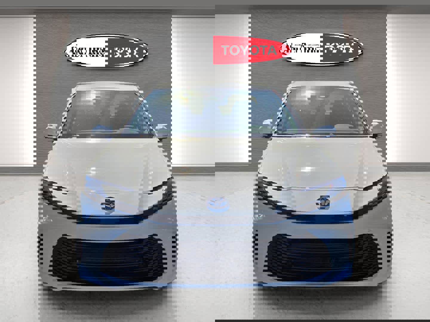 Used 2026 Toyota Camry LE image 4