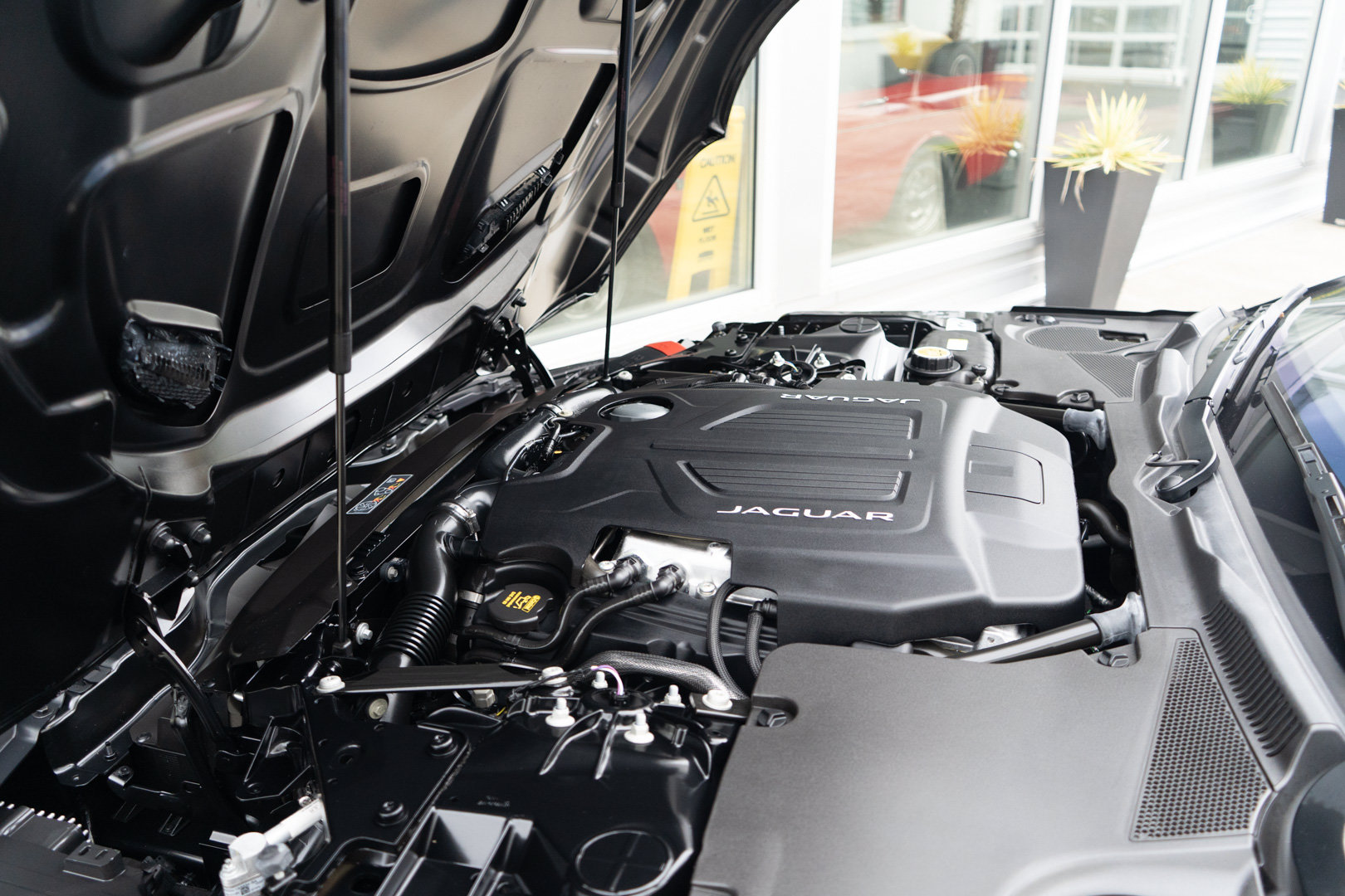 Used 2024 Jaguar F-TYPE R AWD/4WD image 37