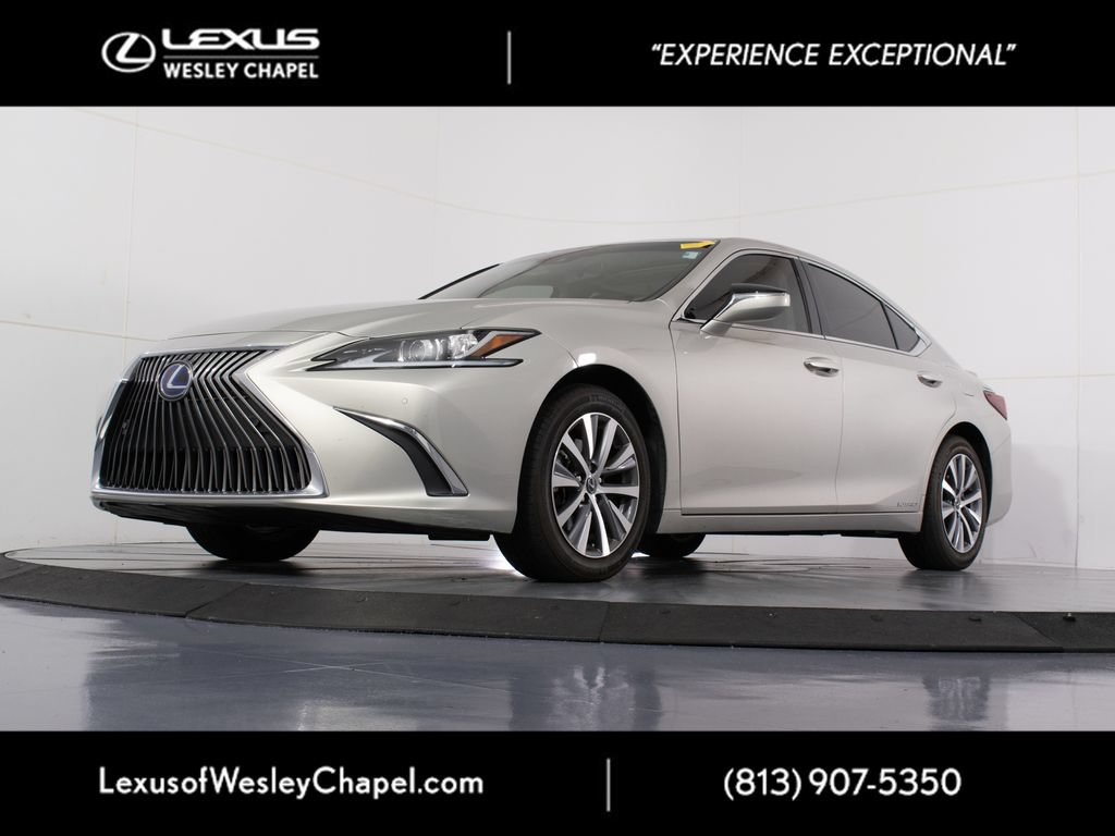 Used 2020 Lexus ES 300h w/ Premium Package FWD image 9
