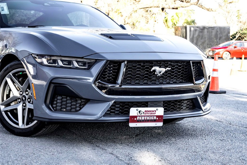 Used 2024 Ford Mustang GT image 3