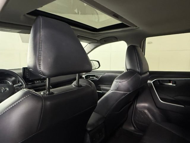 Used 2021 Toyota RAV4 XLE Premium FWD image 24