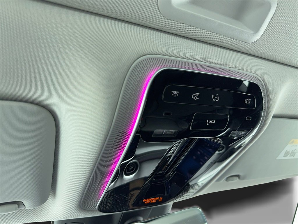 Used 2025 Mercedes-Benz C 300 Sedan image 35